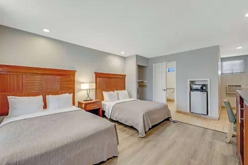 Quality Inn - 2-Star