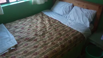 Queens Hotel Hotels in Gitaru