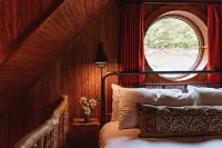 Deer Mountain Inn Hotels in Catskill