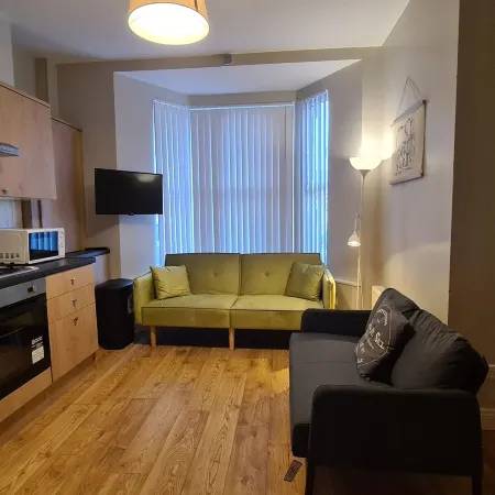 Waterworks En Suite Rooms with Private Living Room