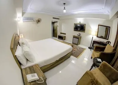 Hotel Al-Farooq Các khách sạn gần Rawalpindi Station