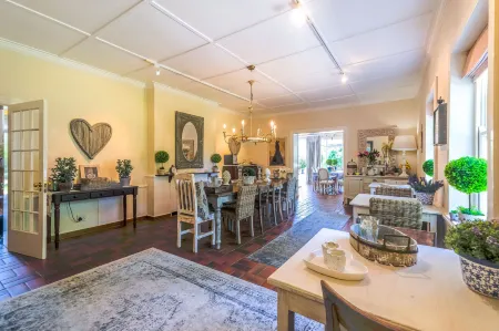 Oude Berg Guesthouse - 10 Caledon Street