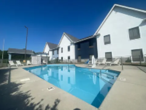 Grand Vista Hotel & Suites Hotels in Monroe County