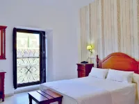 Hotel Marisa Hotels near Roman bridge