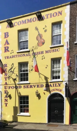 Molloys Apartments Отели рядом со станцией Grand Canal Dock Dart Station