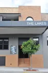 The Lakes Hotel Отели в г. Энтранс