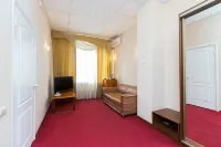 Vizit Guest House Hotel dekat Chelyabinsk Grain Elevator