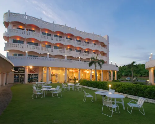 Marine Lodge Marea Hoteles cerca de Playa de Yonaha Maehama