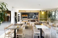 B&B Hotel Nantes Rezé St Sébastien Hotel di Le Loroux-Bottereau