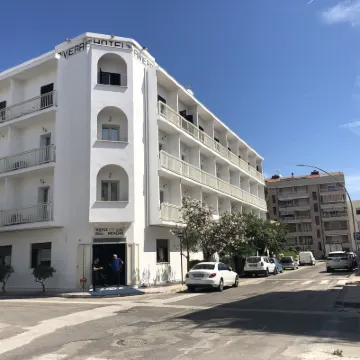 Hotel Riviera Отели рядом с достопримечательностью «Железнодорожная станция Альгеро»