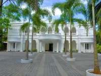 Bougain Villa Hotels in Dharga Town