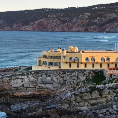 Hotel Fortaleza do Guincho Relais & Châteaux Hôtels à proximité de : Plage de Guincho