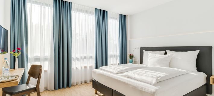Hotel-Etage Apfelrot Hotels in Erding