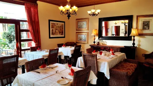Jubilee Lodge Guest House - Breakfast