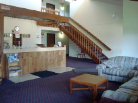 AmeriVu Inn & Suites-Avon Hotels in Avon