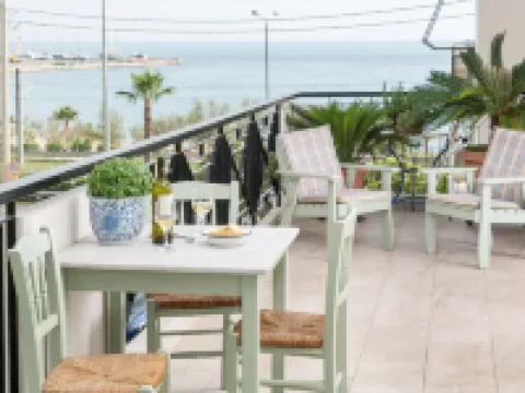 Unique Flat with Sea View at Edem Beach - A Seafront Property by Athenian Homes Hotels in Palaió Fáliro