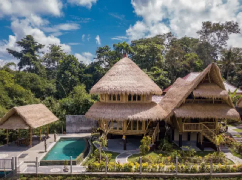Le Sabot Ubud Hotels near Pura Sada