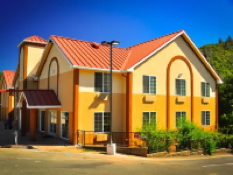 The Monarch Inn Hotels in Mariposa County