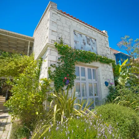 Alacati Marina Palace