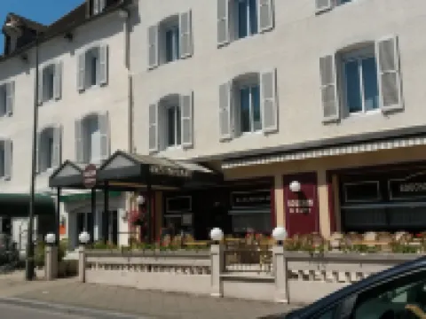 Hôtel de La Cloche Hoteles en Dole