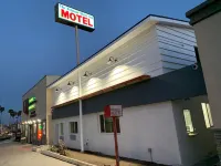 더 벨몬트 쇼어 인 씰비치 호텔