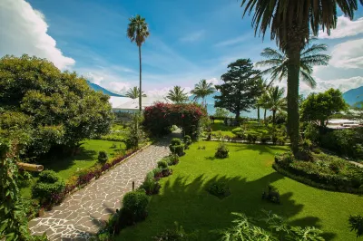 Hotel y Centro de Convenciones Jardines del Lago Các khách sạn ở 