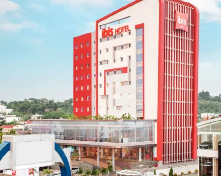 Ibis Manado City Center Boulevard Hotels in Manado