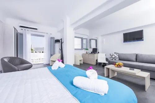 Blue Waves Suites & Apartments