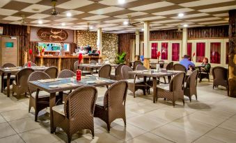 Tanoa Skylodge Hotel