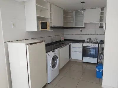 Chic Buenos Aires Apartment with City Views リニエルス駅周辺のホテル