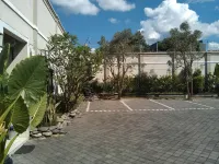 C3 Hotel Ungaran - parkir