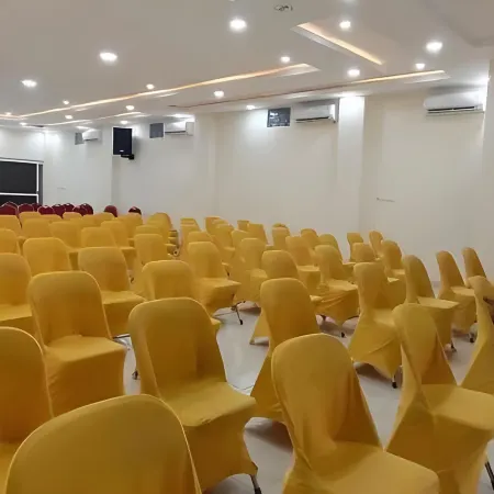 Urbanview Hotel Harapan Palopo