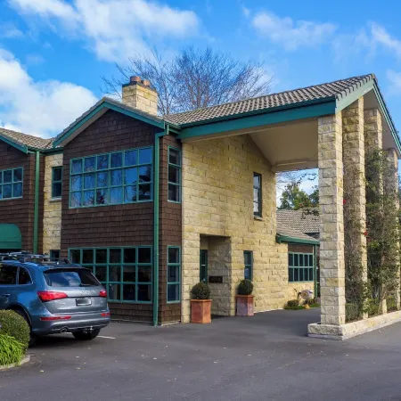Cambridge Mews Motel