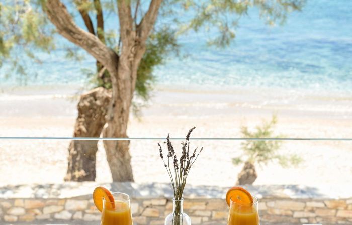 Blue Waves Suites & Apartments - to Kyma