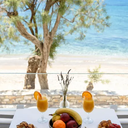 Blue Waves Suites & Apartments - to Kyma