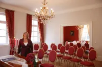 Jagdschloss Mönchbruch Hotels in Mörfelden-Walldorf