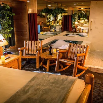 Postmarc Hotel and Spa Suites