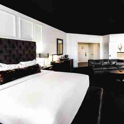 The Delafield Hotel Rooms