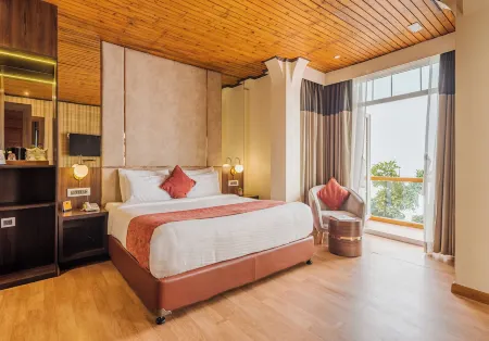 Udaan Nirvana Resort Darjeeling Отели рядом с достопримечательностью «Dhirdham temple»