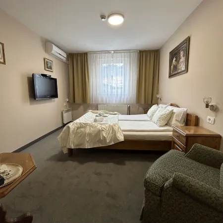 Pansion Stari Grad