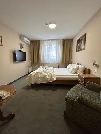 Pansion Stari Grad Отели рядом с достопримечательностью «Мэрия г. Сараево»