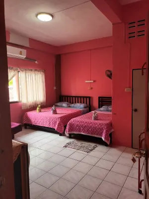 Baan Natcha Hotel in zona Nam Tok Na Muang 2