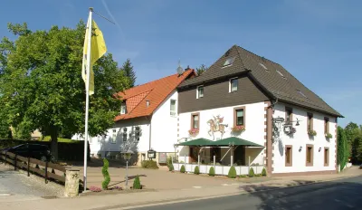 Land-Gut-Hotel Räuber Lippoldskrug Hotels near Storchennest Alfeld (Leine)