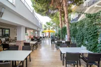 Ponz Hotel