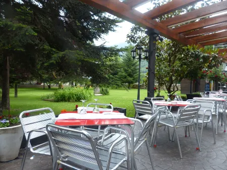 Hostal Vall d'Aneu by Arcas & Sambola