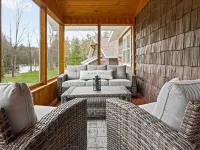 河畔隱居處 - 絕美景觀皮划艇全地形車 芒廷酒店