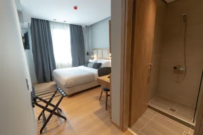 Grand Port Suites Hoteles en Pavlos Melas