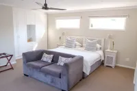 Constantia White Lodge Guest House Hotels in Constantia