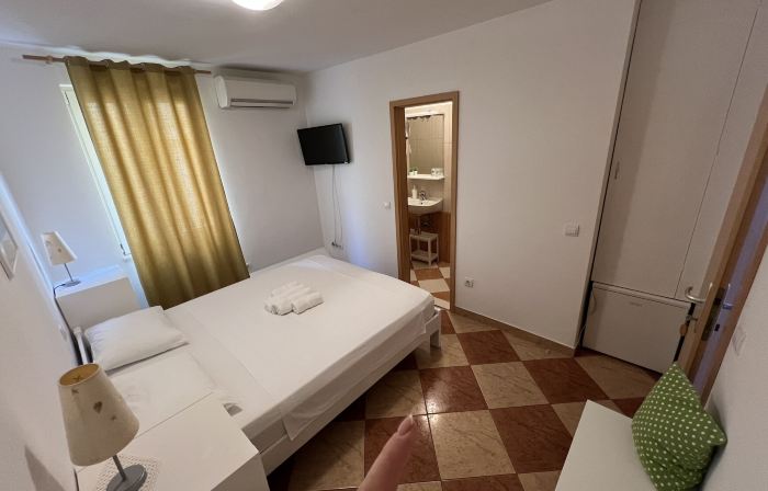 Apartments and Rooms Katija & Egon