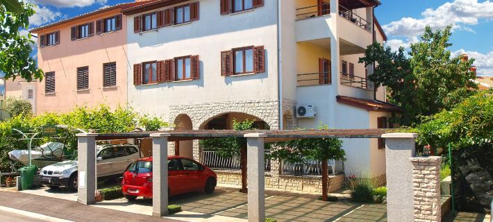 Apartments Mira 1293 Hotels in Fazana